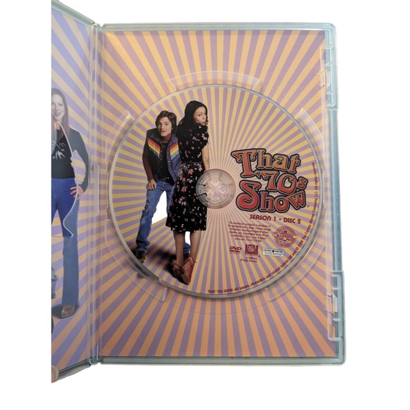 That '70s Show: Complete Season One (DVD Disc 2); Season Three (DVD Disc 2) EUC - Picture 2 of 10
